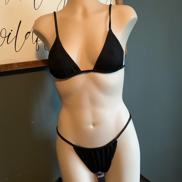 Kotomi Swim little black bikini - Picture 6 of 13